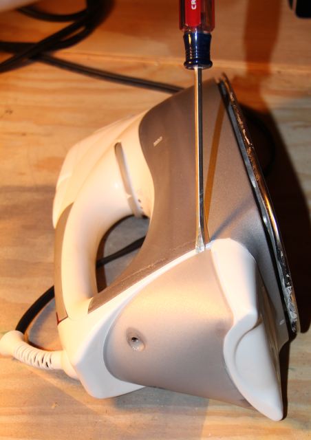 Black and Decker One Step Steam Iron Temperature Regulator Replacement -  iFixit Repair Guide