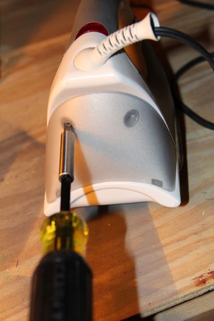 Black & Decker D2030 Iron Repair (Or “Pull it from the Plug, Not from the  Cord”)